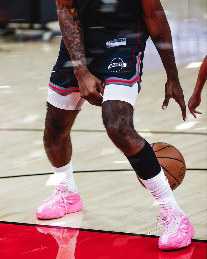 他又回到低 他又回到低