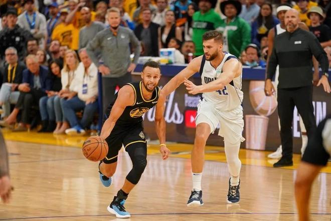 对俱乐部与 对俱乐部与